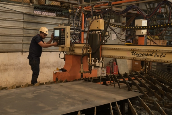 pre engineered building companies