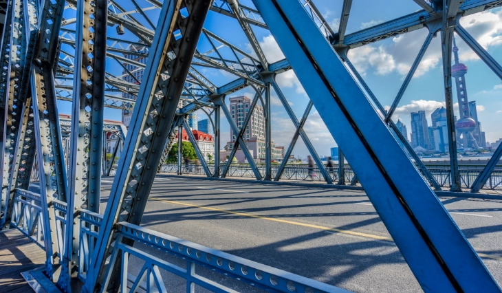 PEB Structures Simplify Large Construction